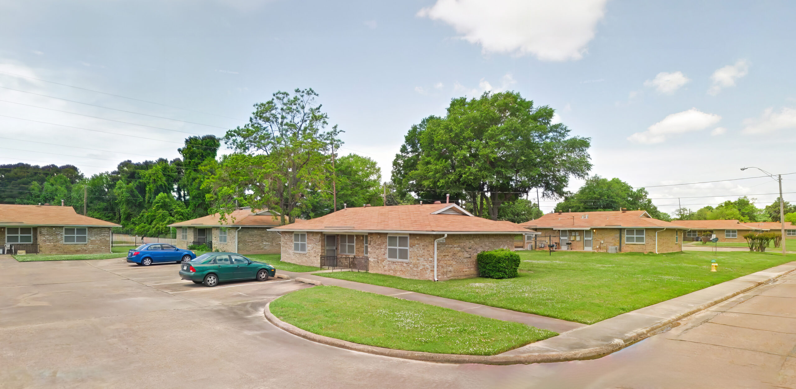 Streetview4-2-topaz-denoise-enhance-2.6x