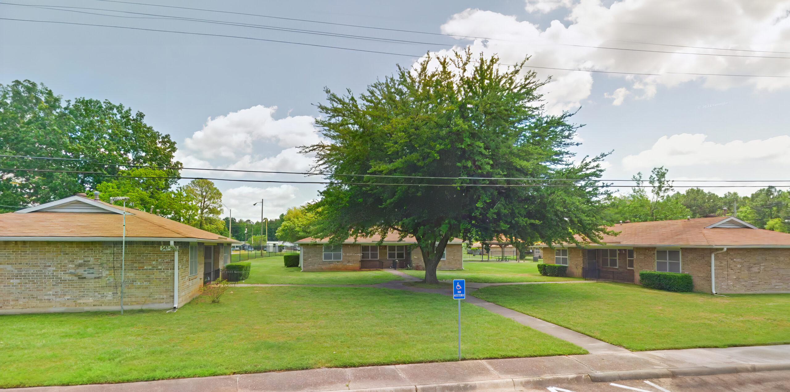 Streetview6-2-topaz-denoise-enhance-2.6x